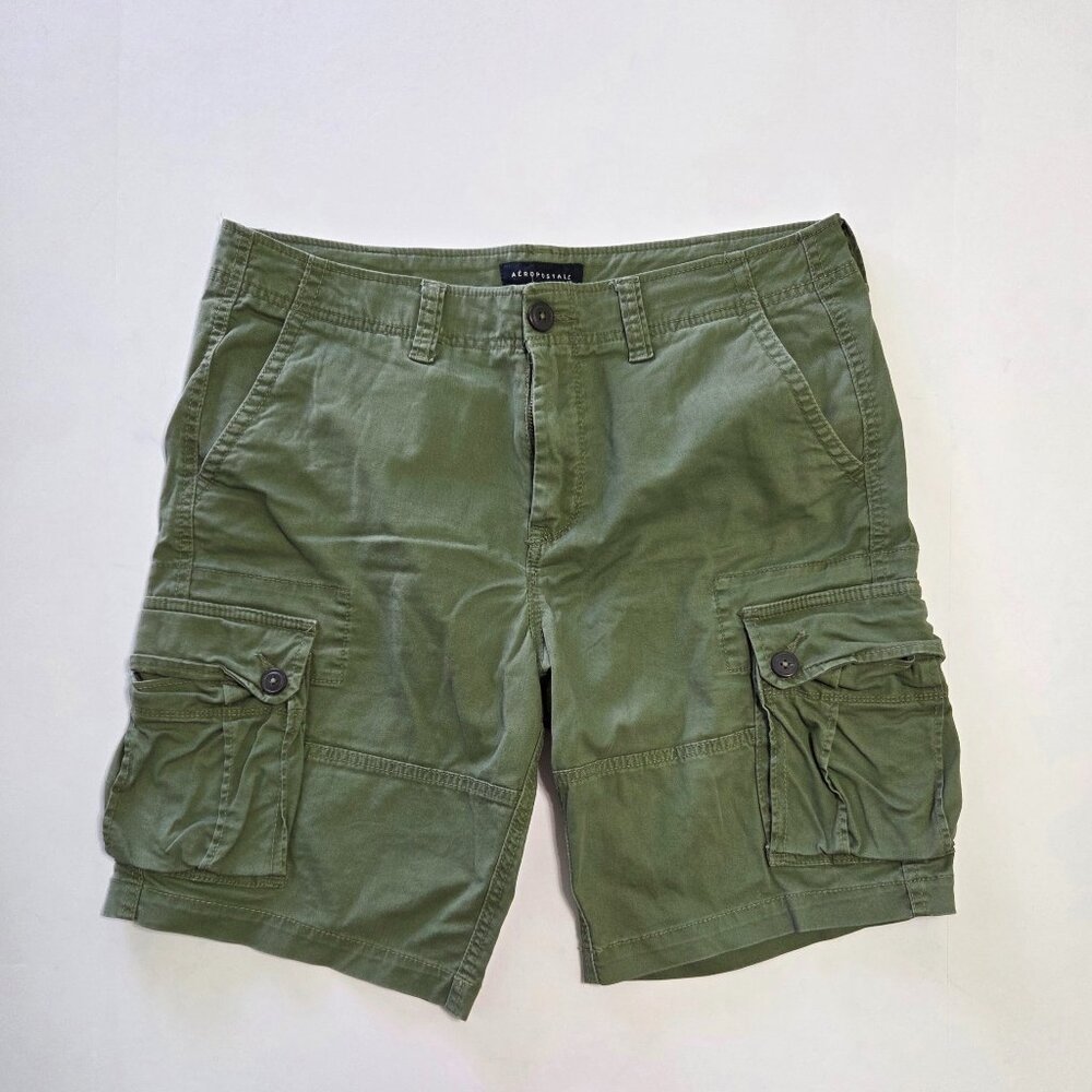 Aéropostale Olive Green Cargo Shorts, Size 32